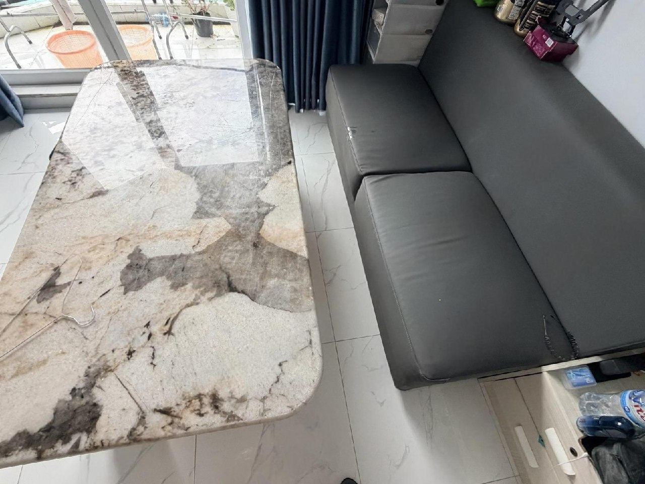 出售物品:大理石桌子 ➕沙发 价 格:270 USD 商品类别:#家具家电 位 置:#西港 小市…