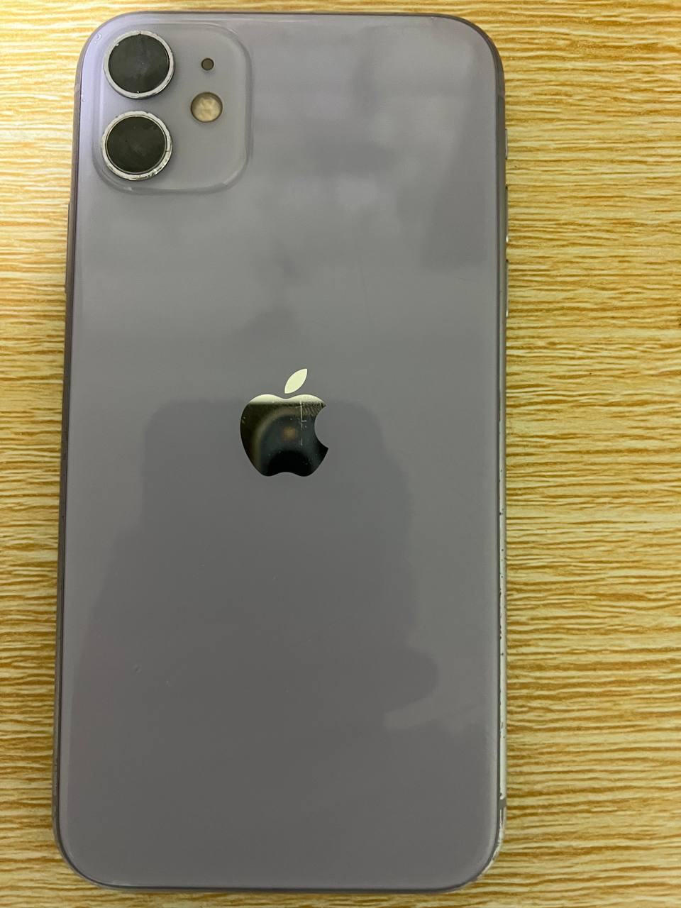 出售物品:苹果11一台,12一台 价 格:两台150U 位 置:铂莱后面 联系方式:@rocke…