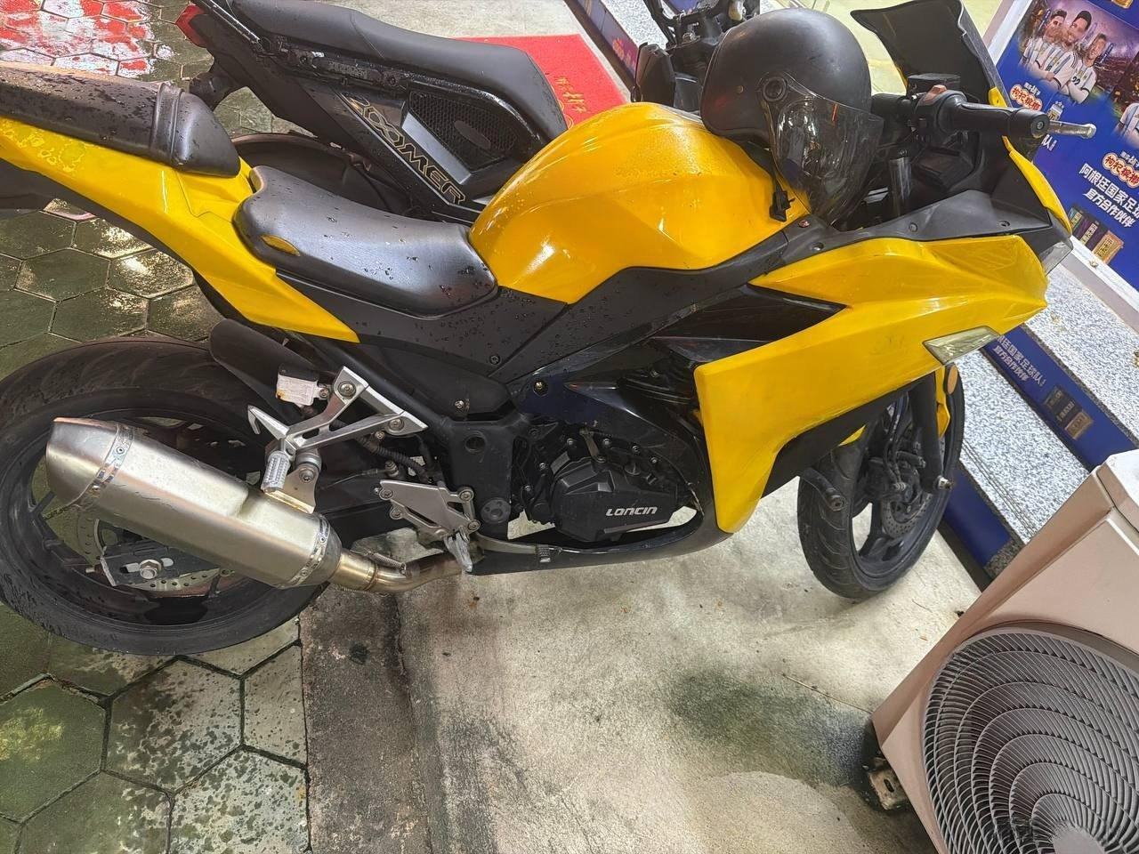 出售物品:Loncin 21年200cc…