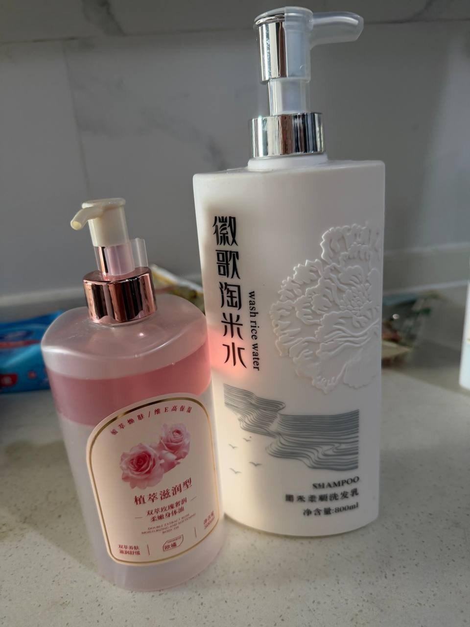 出售物品:洗发水 + 身体油 价 格:两…