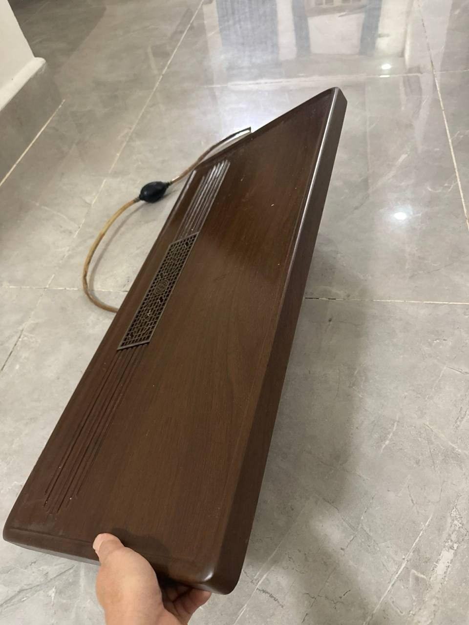 出售物品:功夫茶盘 价 格:60 USD 商品类别:#其他 位 置:#西港 联系方式:@zxc1…