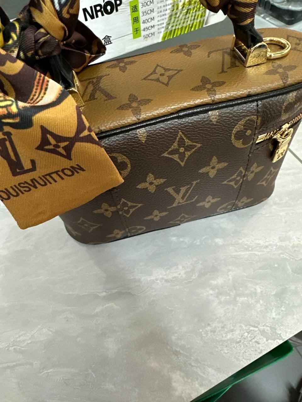 出售物品：闲置包包‍‌​‌‌‌‌​​‌​‌‌‌​​​​‌‌‌‌​‌​​‌‍ 价 格：40 商品类…