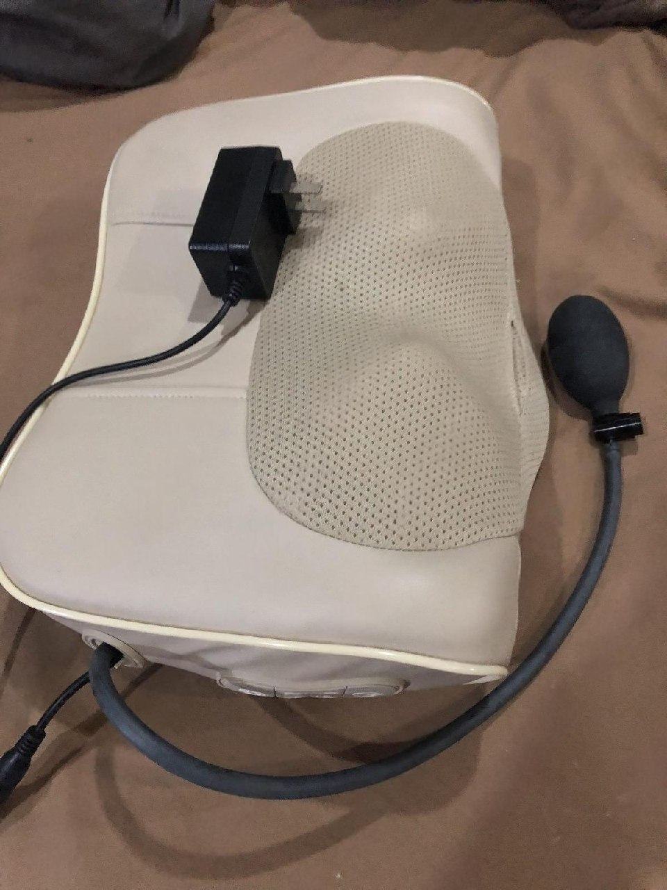 出售物品:生活闲置 价 格:10 USD 商品类别:#生活闲置 位 置:#西港 金沙华威附近 联…