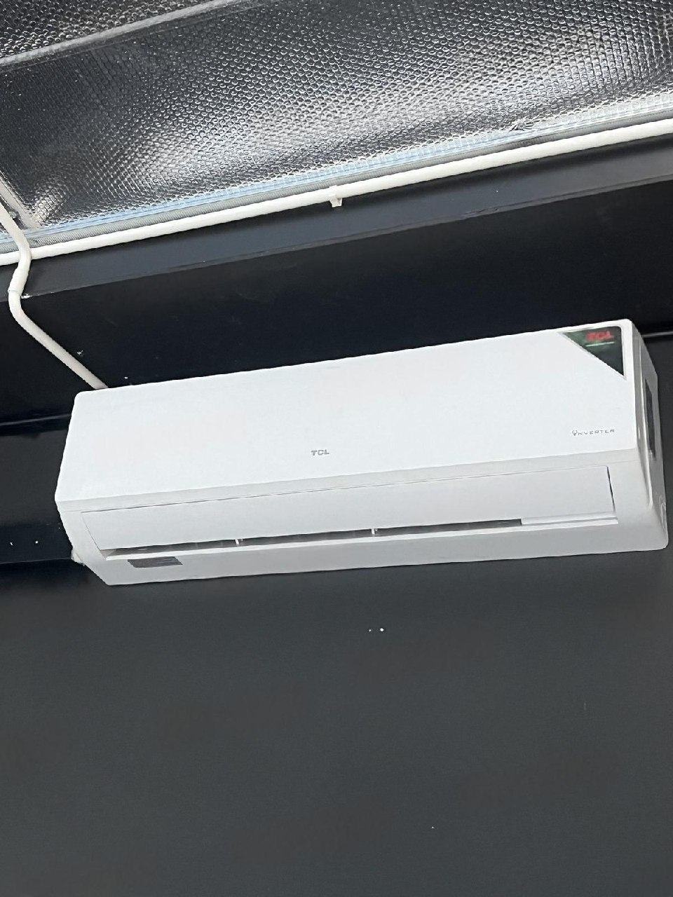 出售物品:TCL 挂式2匹空调 价 格:180 USD 商品类别:#家具家电 位 置:#金边 联…