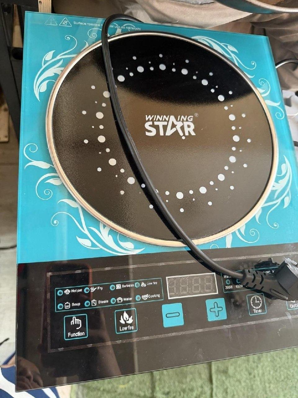出售物品：电磁炉 送炒锅 价 格：25 商品类别：#家具家电 位 置：#西港 联系方式：@yg1…