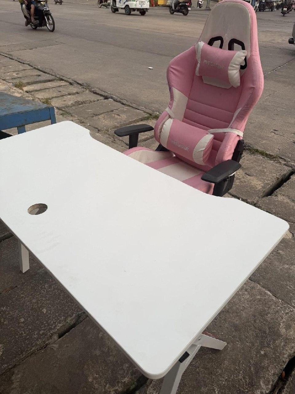 出售物品：2个50$ 价 格：50 商品类别：#家具家电 位 置：#西港 联系方式：@yg128…
