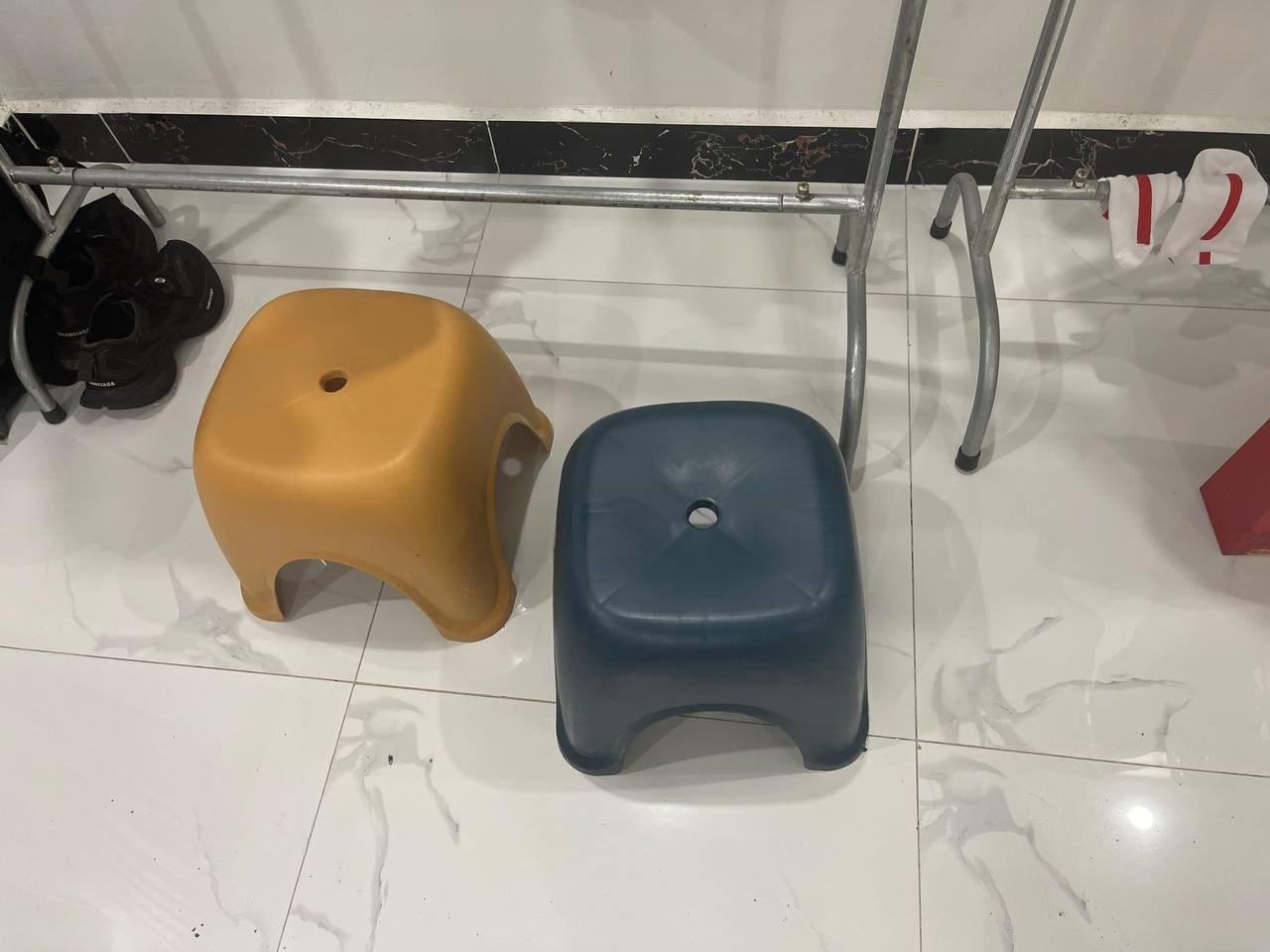 出售物品:小板凳 价 格:2 商品类别:…