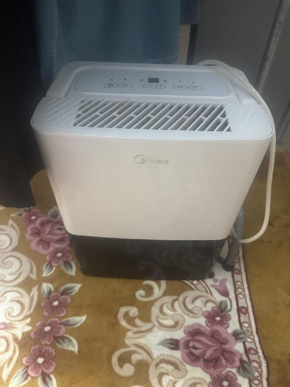 出售物品:要回去了,低价处理,美的除湿机 价 格:40 USD 商品类别:#手机数码 位 置:#…