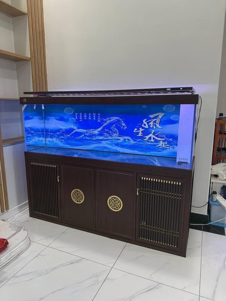 出售物品:2米鱼缸 价 格:私聊详谈 商…