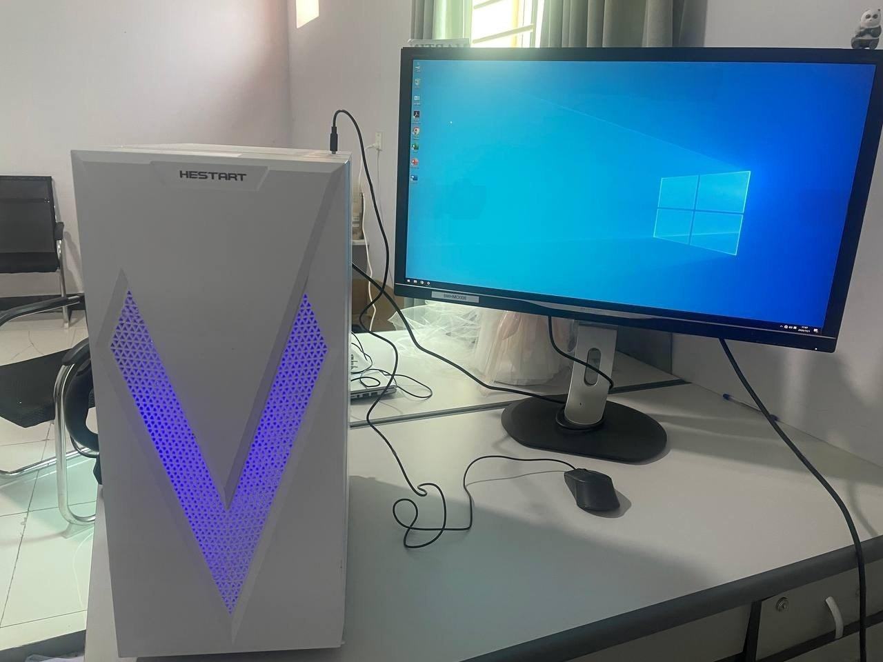 出售物品：主机和显示器‍‌​‌‌‌‌‌‌​​‌‌​‌​​​‌‌‌‌​‌​​‌‍ 价 格：300 …