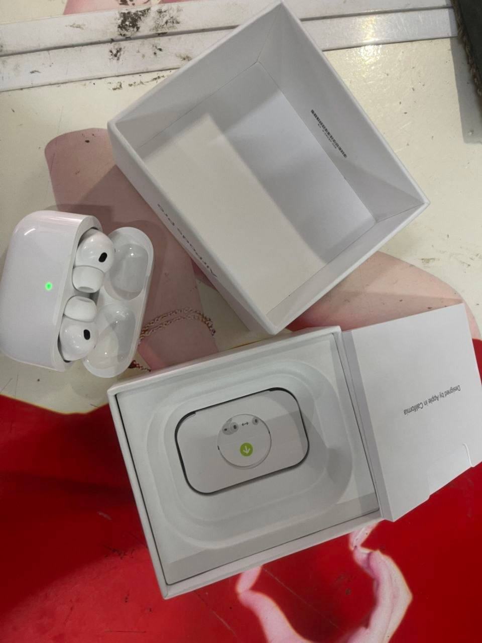 出售物品：苹果 AirPods Pro 3 价格：139$ 位置：#西港 联系方式：@CEC86…