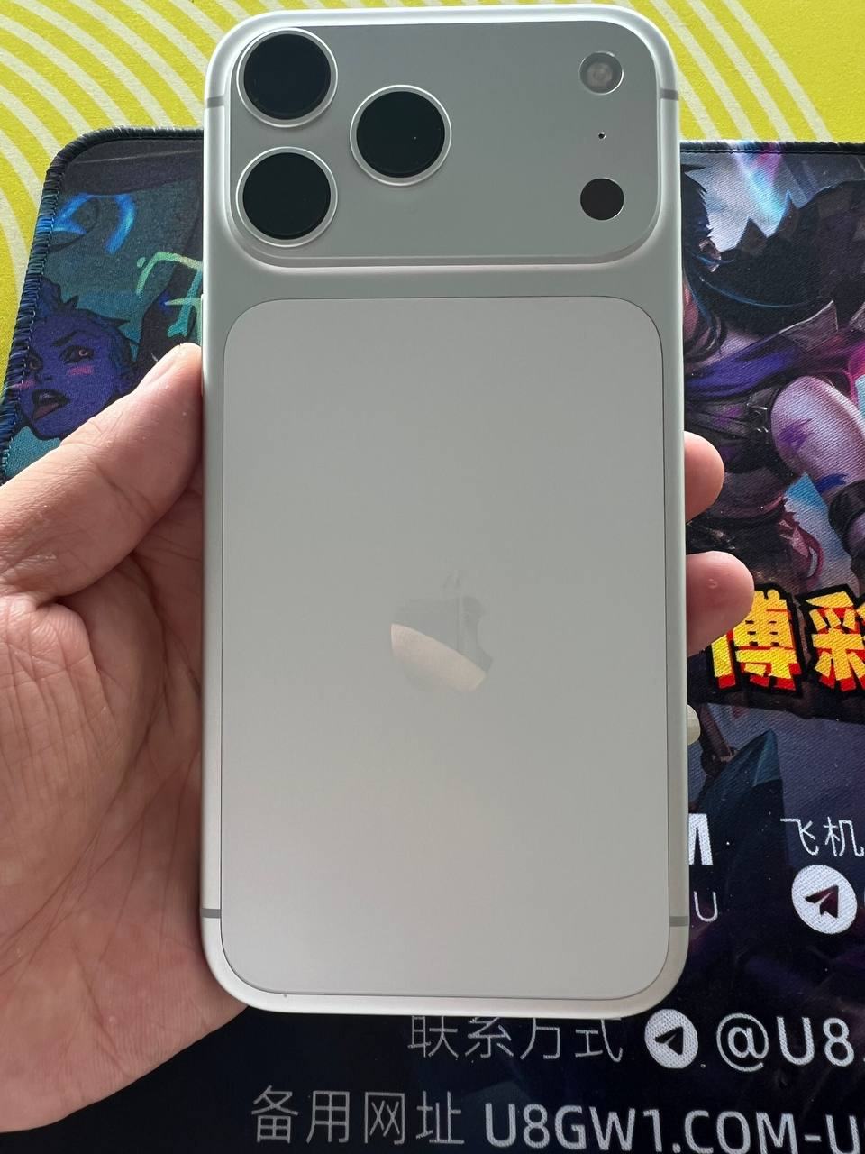 出售物品: 17 Pro Max 256G 价 格：1180 商品类别：原装机充电16次 位 置…