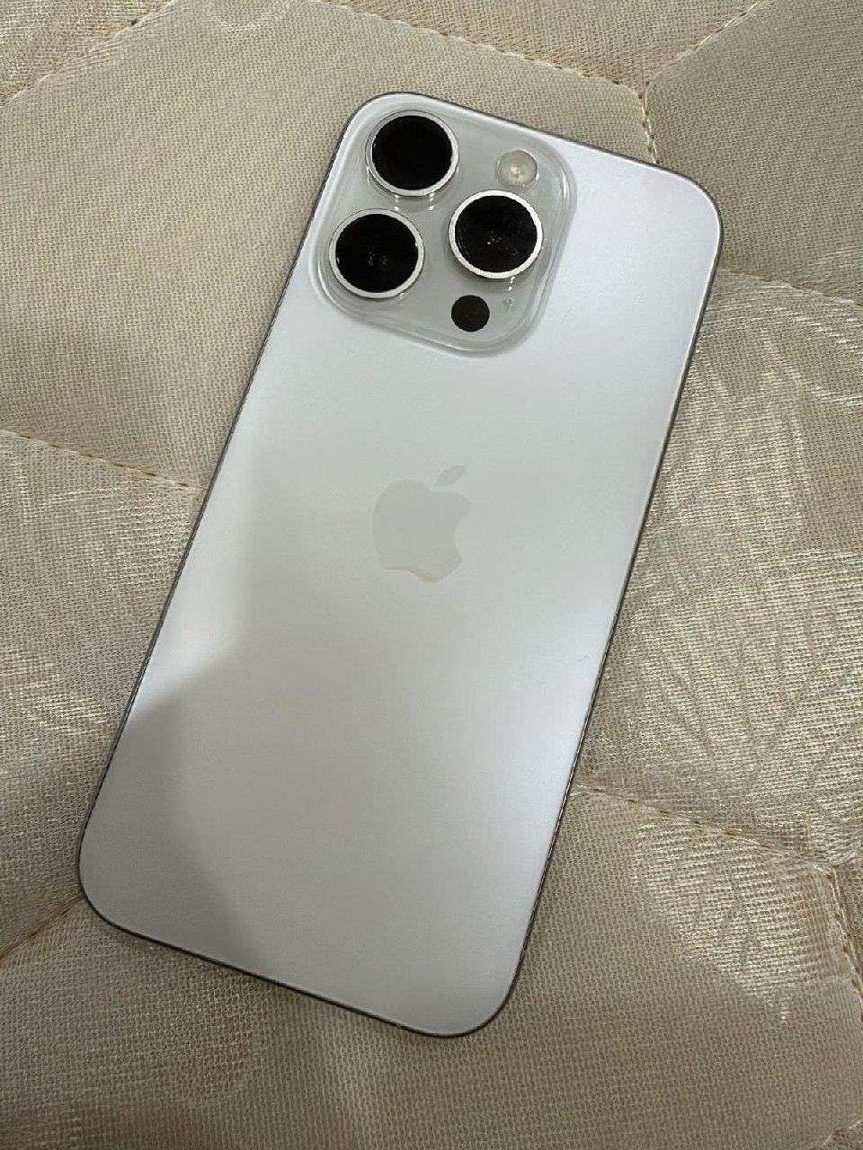 出售物品:iPhone 15Pro 价 格:475 USD 商品类别:#手机数码 位 置:#西港…