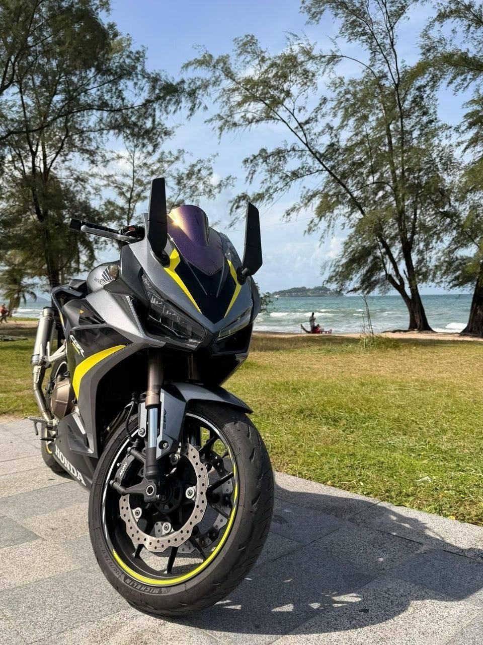 出售:本田CBR500机车 价格:1688U 位置:西港 交易方式:自取 联系方式:@Ahz66…
