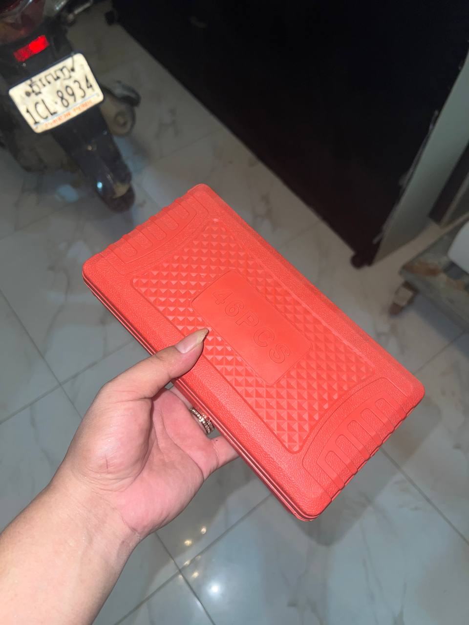 出售商品：六角套装工具（全新） 价 格：20$ 商品类别：#家电 位 置：#金边 3号路 联系方…