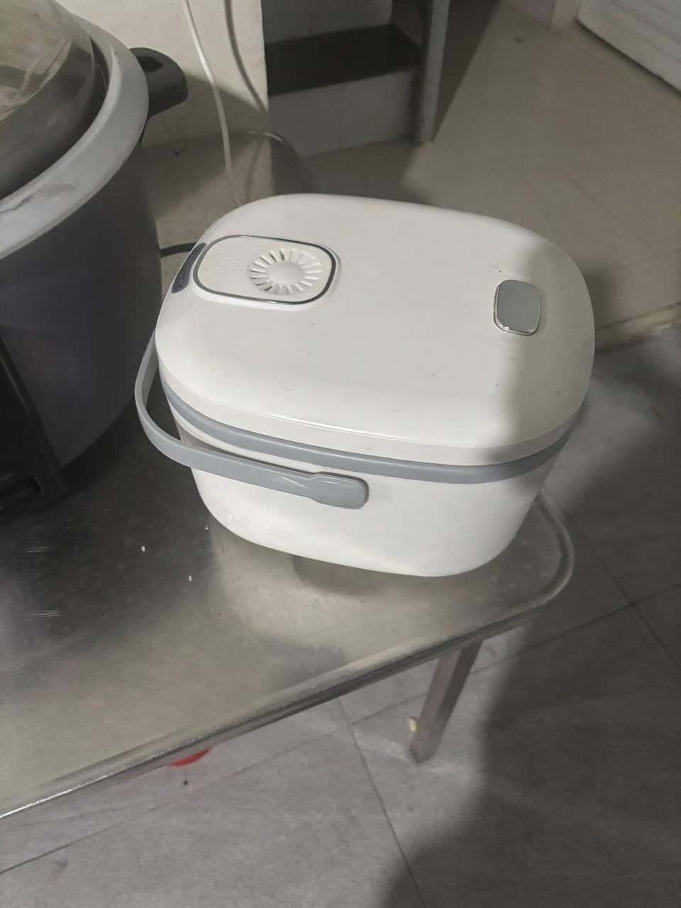出售物品:电饭煲 价 格:20 商品类别…