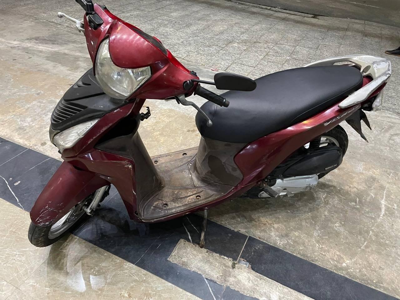 出售物品:本田 价 格:258 USD …