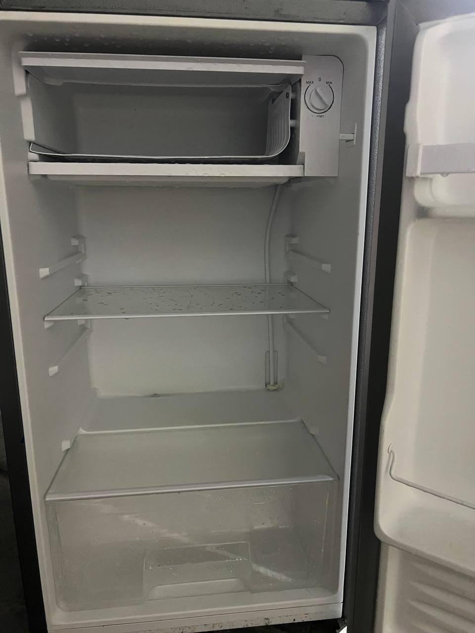 出售物品:冰箱 价 格:私聊详谈 商品类…