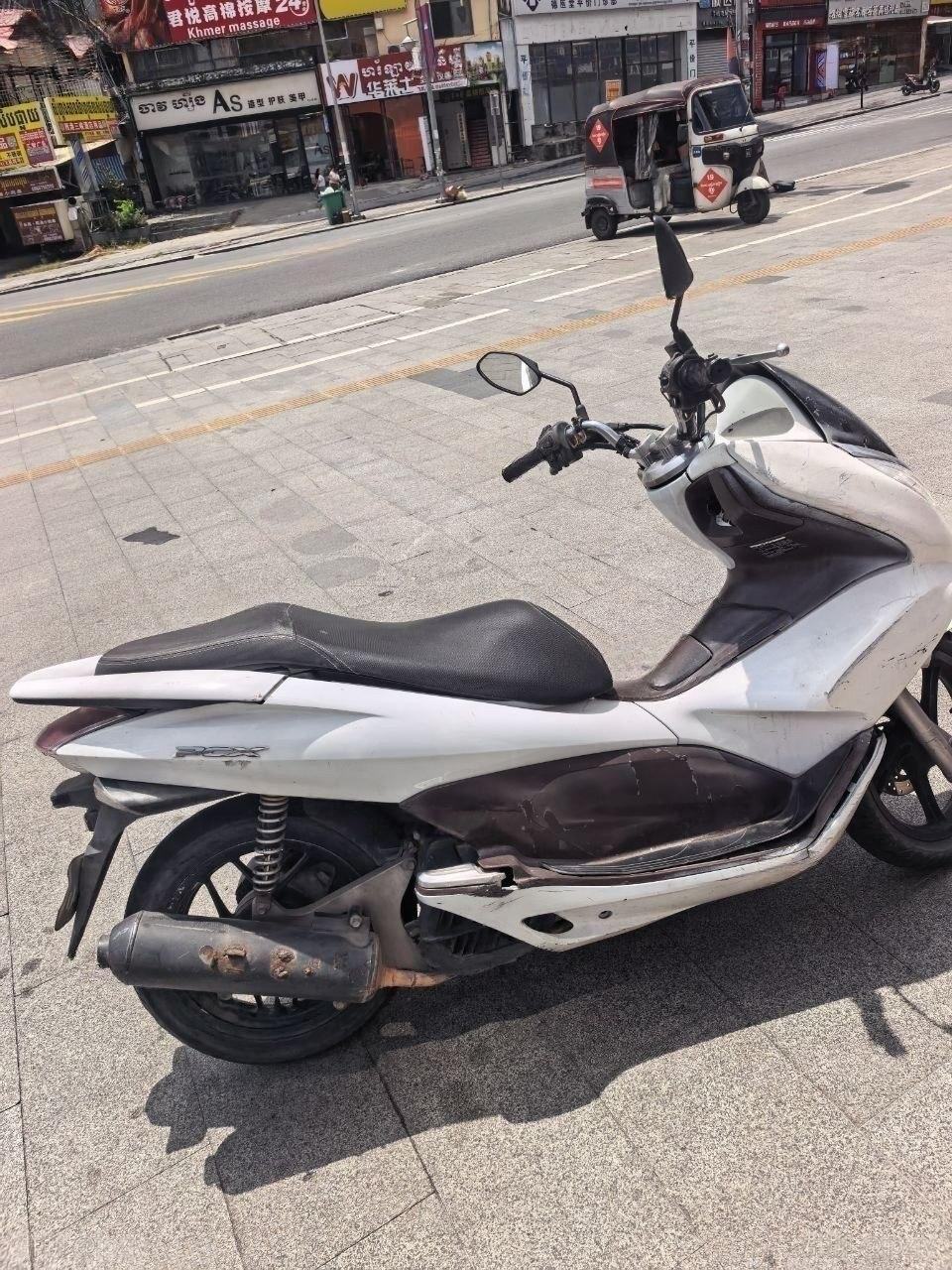 出售物品:本田大白鲨 价 格:400 U…