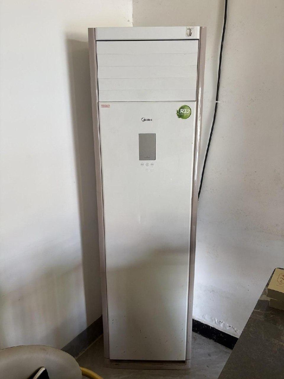 出售物品：美的空调大三品 价 格：398 USD 商品类别：#家具家电 位 置：#西港 大市场 …