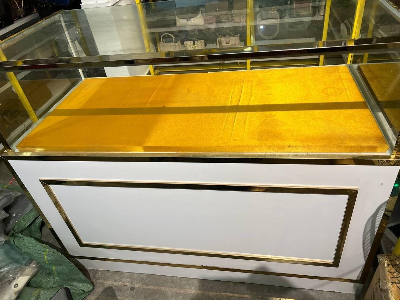 出售物品：九成新玻璃柜‍‌‌​‌​‌​​‌‌‌​‌‌‌‌​‌‌‌‌​‌​​‌‍ 价 格：120 …