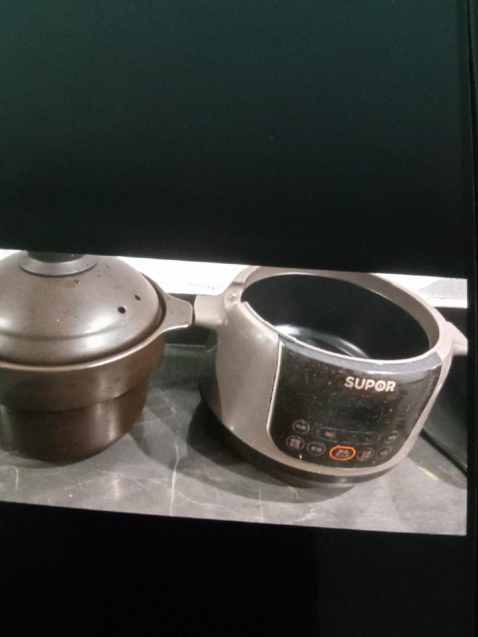 出售物品:电用 顿锅 价 格:40 USD 商品类别:#家具家电 位 置:#西港 88公寓旁边 …