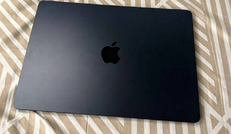 出售物品:MacBook Air M2苹果笔记本 价 格:950 位 置:#西港 联系方式:@x…