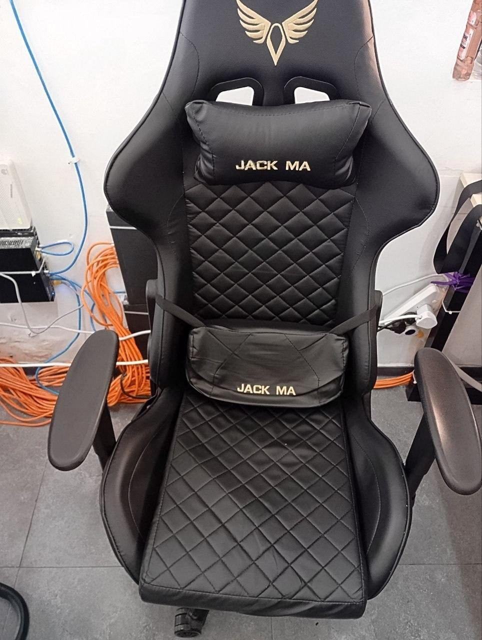 出售物品:99新电竞椅刚买两天 价 格:80 USD 商品类别:#电脑办公 位 置:#西港 凯旋…