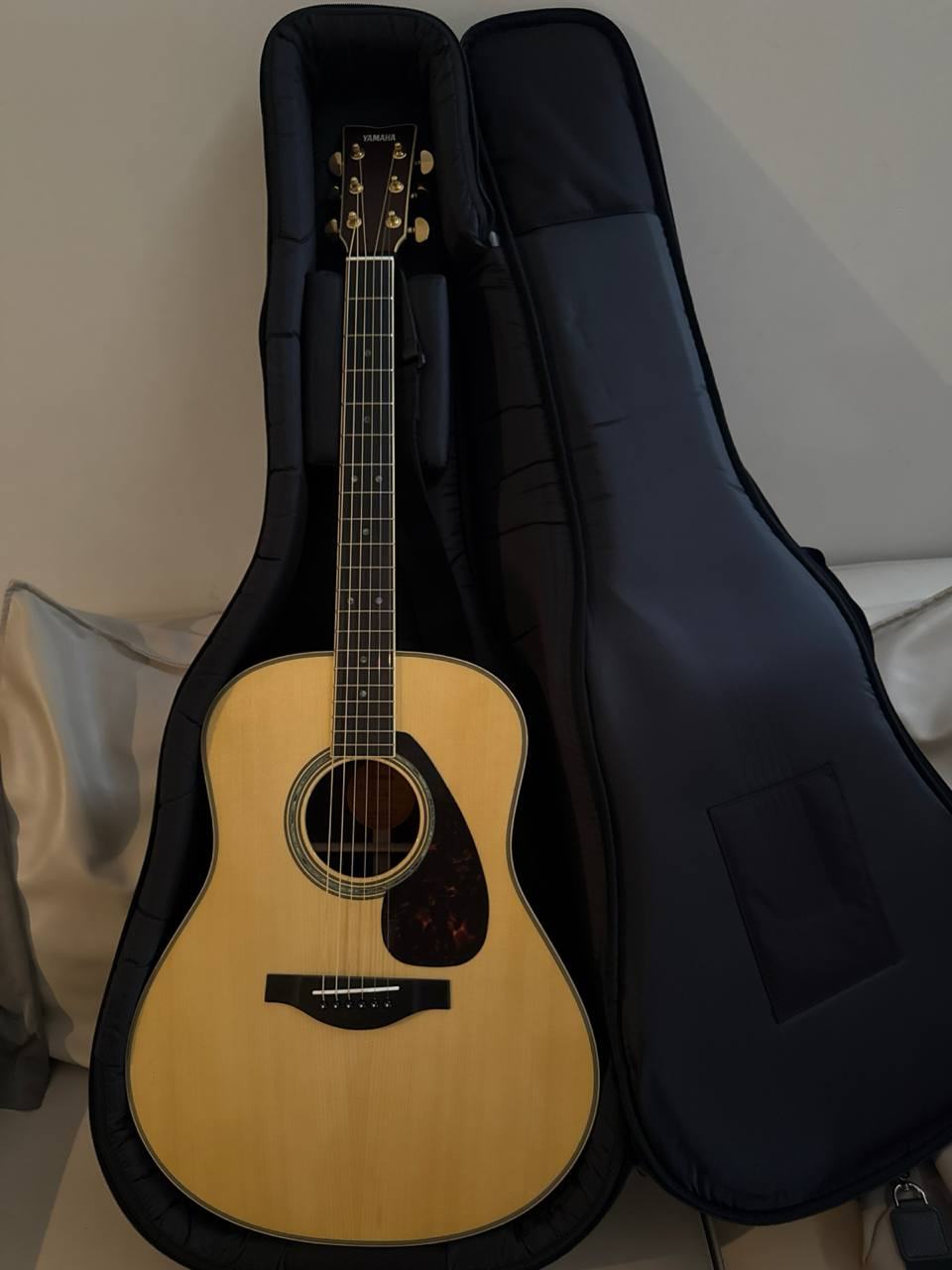 出售物品：雅马哈LL16吉他‍‌​‌​​‌‌​​​‌​​‌‌​​‌‌‌‌​‌​​‌‍ 价 格：5…