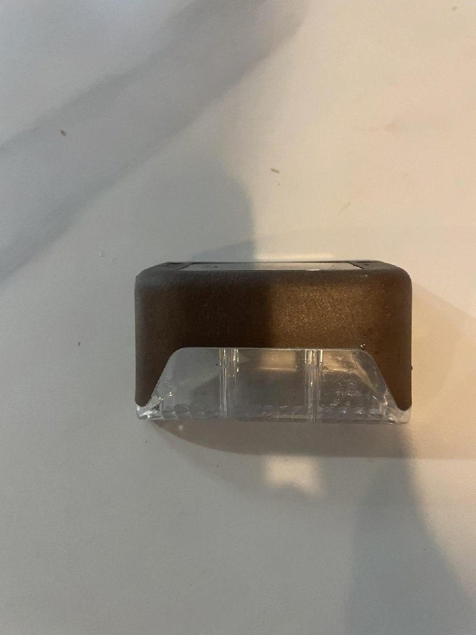 出售物品:太阳能小壁灯 价 格:5 USD 商品类别:#家具家电 位 置:#金边 联系方式:@z…
