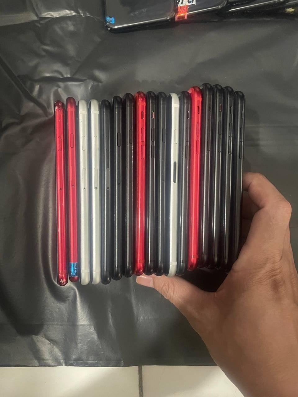 出售物品:10台苹果SE2 价 格:42…