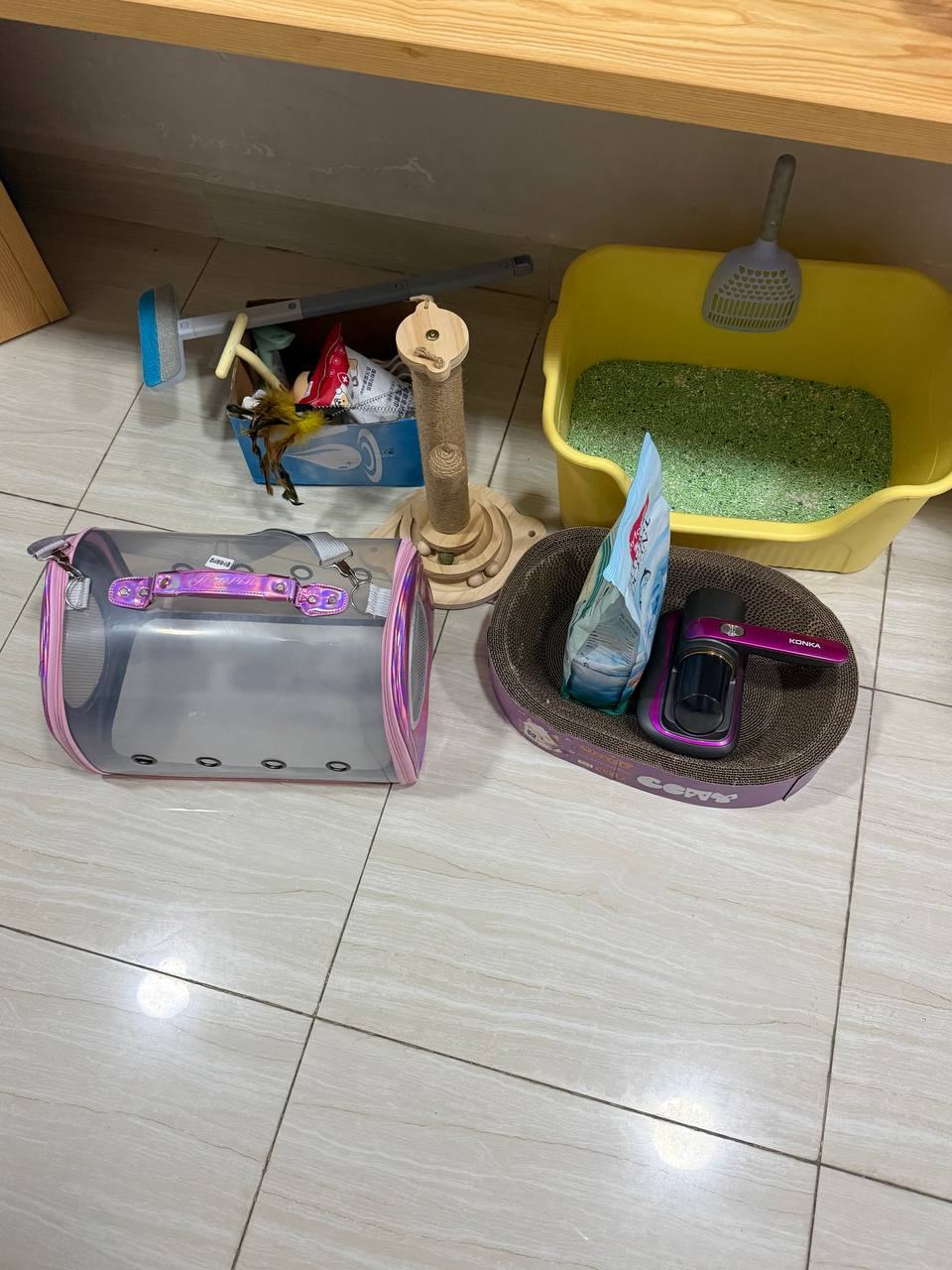 出售物品：如图所示 价 格： 50$ 不刀 商品类别：#小猫摩 位 置：#西港 联系方式：@kk…