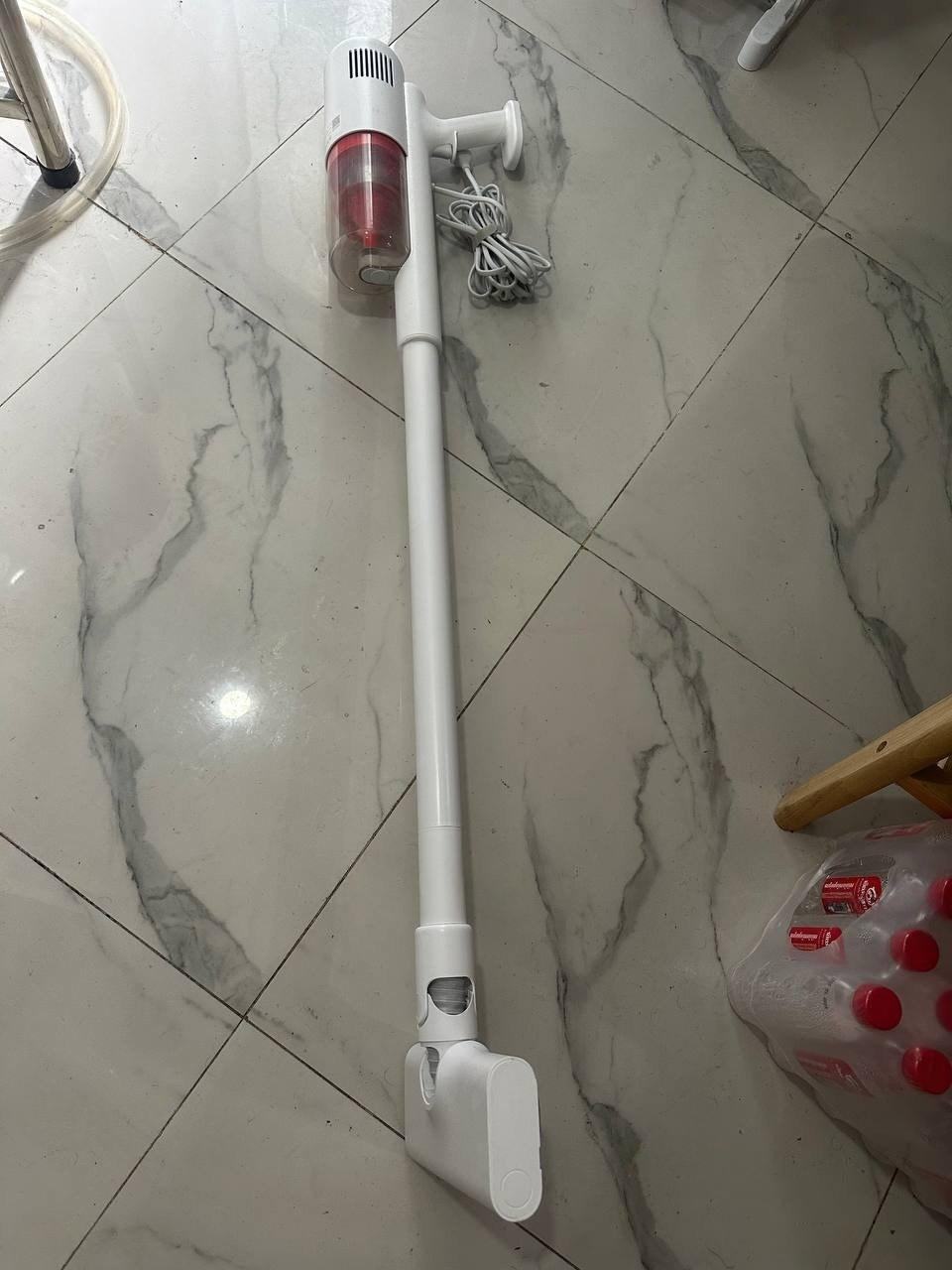 出售物品:小米有线吸尘器 价 格:60 …