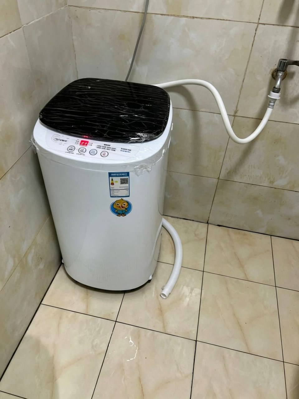 出售物品：洗衣机 全身镜 桌子 板凳 价 格：私聊详谈 位 置：#西港 联系方式：@kds87i…