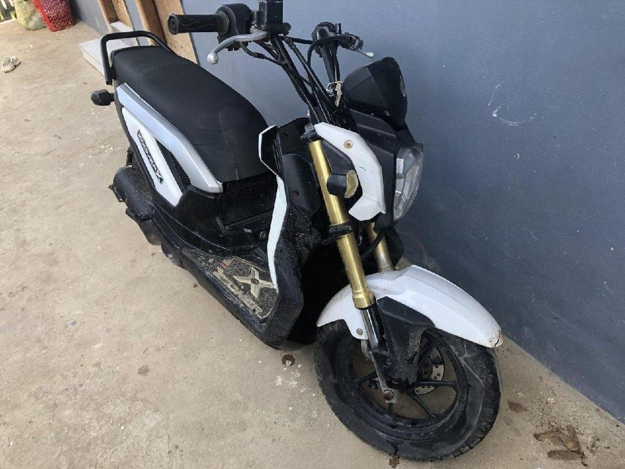 出售物品:二手摩托车 价 格:300 商品类别:#汽车摩托 位 置:#波贝 波呗 联系方式:@x…