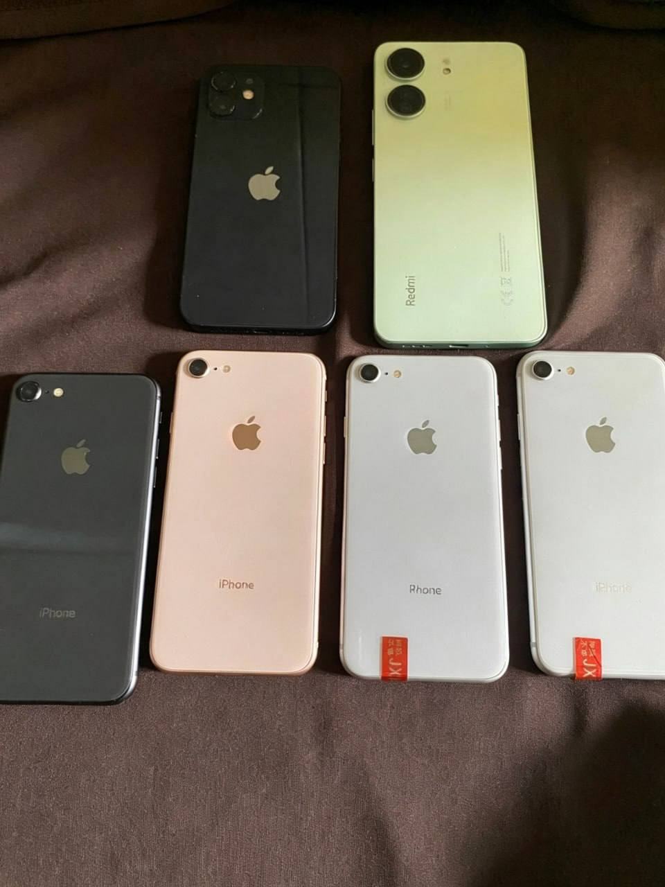 出售物品:苹果12 + 苹果8(4台) + 安卓 价 格:200 USD 位 置:#西港 联系方…