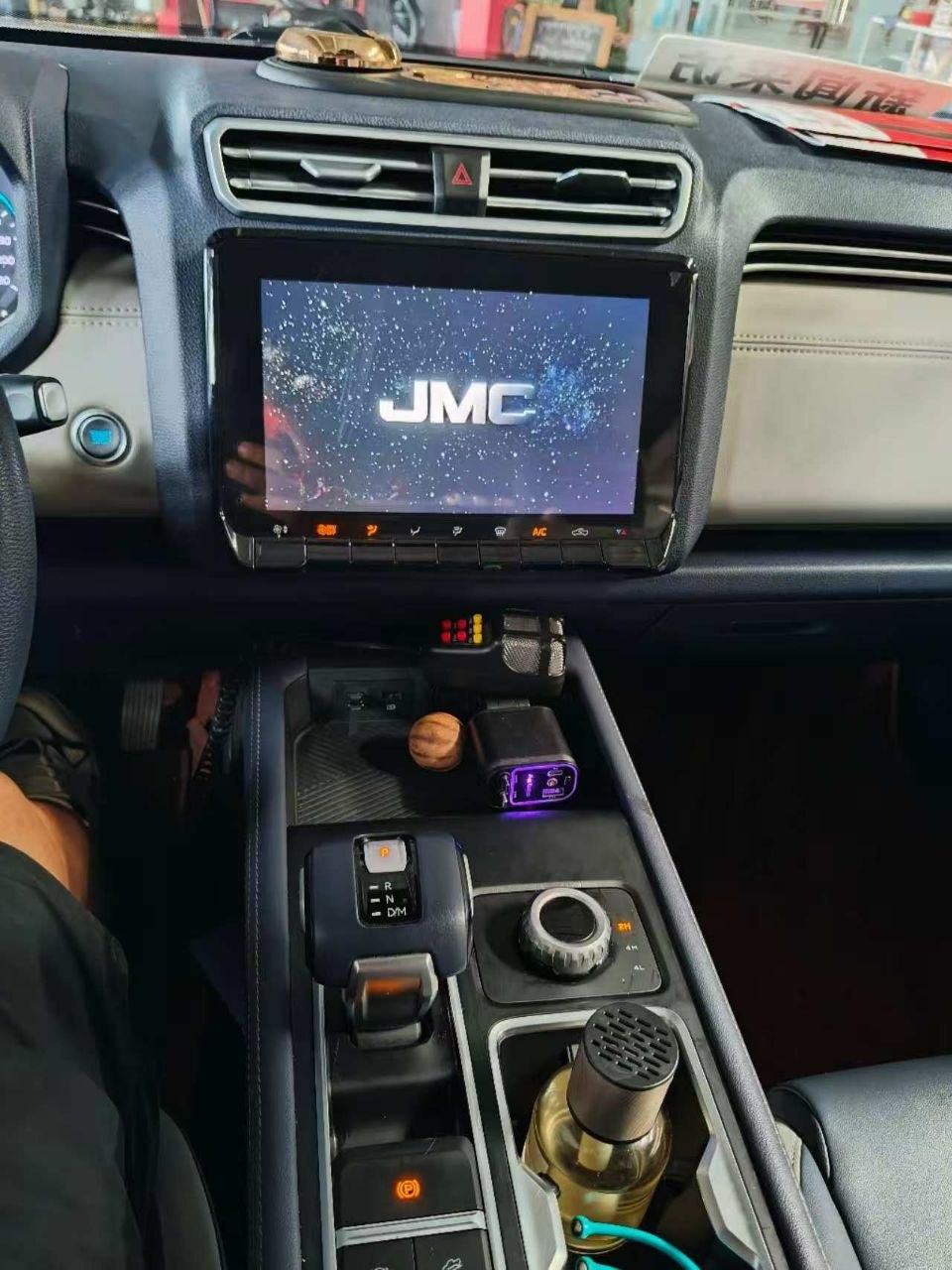 出售物品:江铃jmc 4驱柴油越野皮卡 价 格:25000 位 置:#金边 联系方式:@Lxx2…