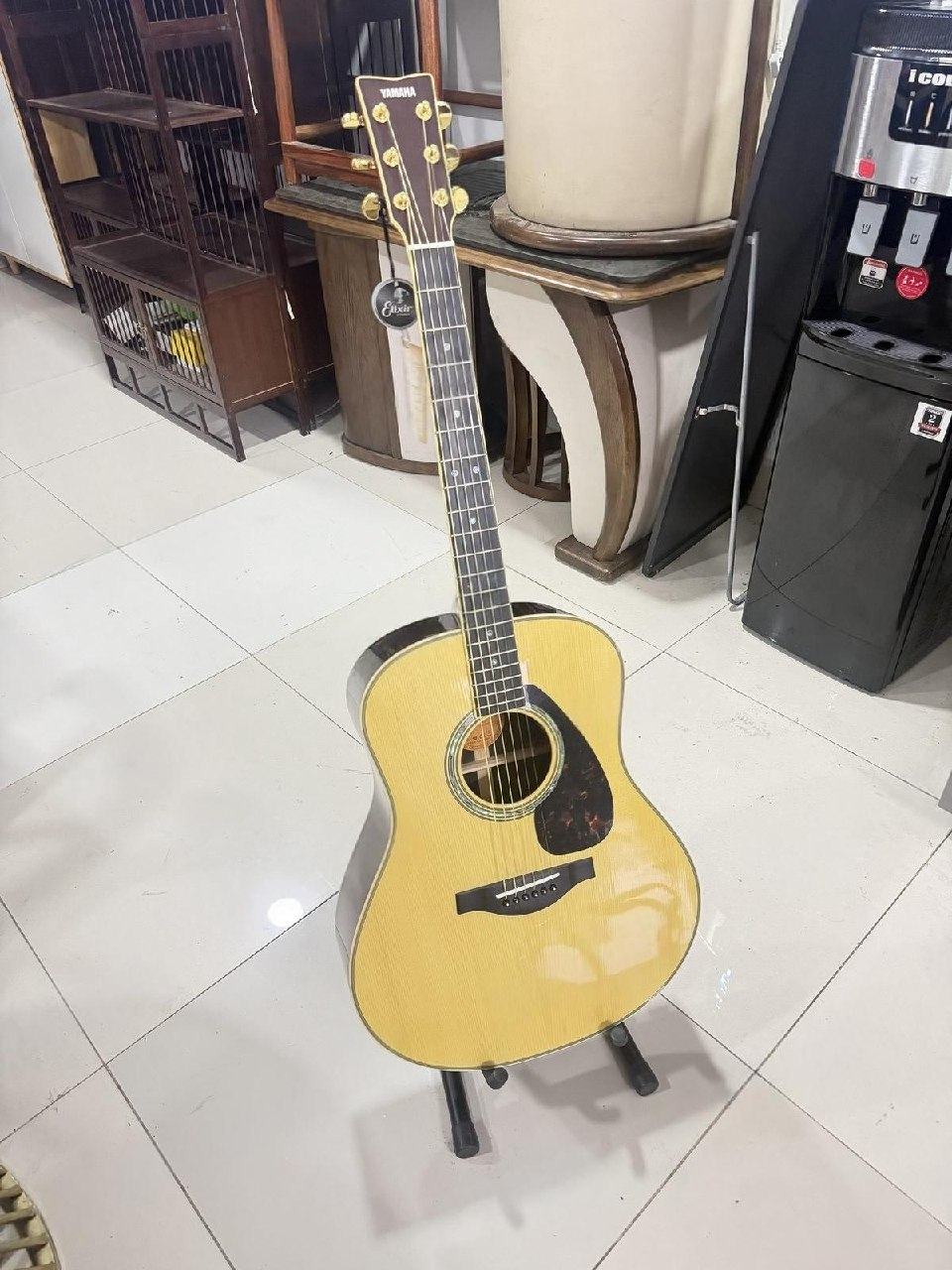 出售物品:雅马哈LL16 价 格:500 商品类别:#音响乐器 位 置:#金边 金边 联系方式:…