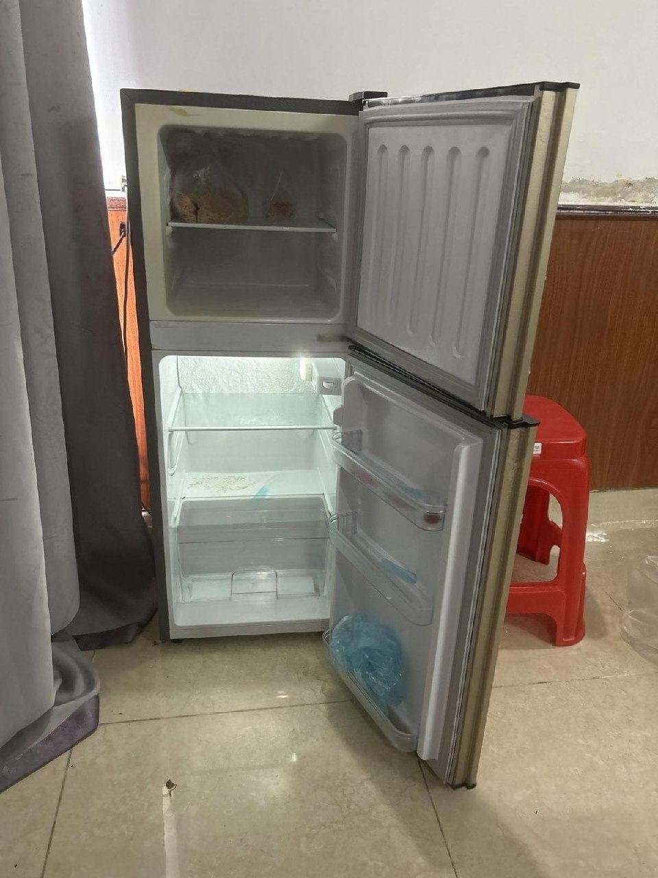 出售物品:冰箱出售有需要的滴滴 价 格:私聊详谈 商品类别:#手机数码 位 置:#西港 联系方式…